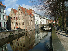 De Augustijnenrei met op de achtergrond de Torenbrug.