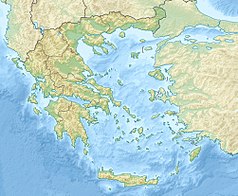 Mapa konturowa Grecji, u góry nieco na lewo znajduje się czarny trójkącik z opisem „Olimp”