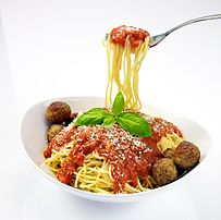 Spaghetti với thịt viên