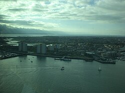 Gosport sett frå Spinnaker Tower i Portsmouth