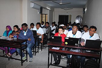 Bangla Wikipedia Workshop at Varendra University, Rajshahi, 2014.