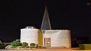 Église paroissiale Saint-Médard de nuit