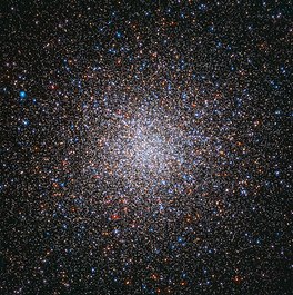 Messier 2 deur die Hubble-ruimteteleskoop (Bron: ESA/Hubble & NASA, G. Piotto et al.)