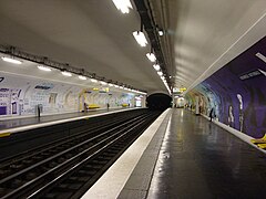 Dentro da estação, em outubro de 2008.