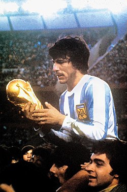 Daniel Passarella az 1978-as világbajnoki trófeával
