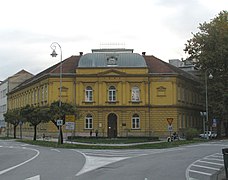 Grundschule „Braća Seljan“ in Karlovac, benannt nach den in Karlovac geborenen kroatischen Brüdern und Weltreisenden Mirko Seljan (1871-1913) und Stjepan Seljan (1875-1936)