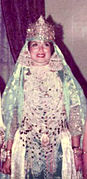 Une femme portant la chedda de Tlemcen.