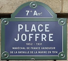 Voir la plaque.