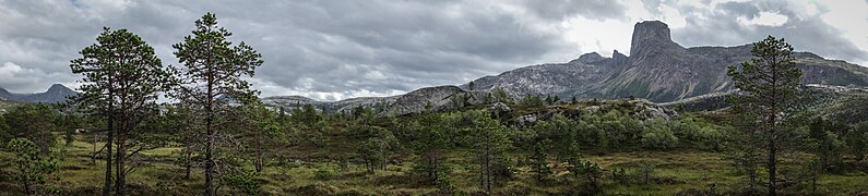 Wilderness near Bodø panorama - panoramio.jpg