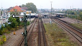 Gleisvorfeld und Bahnsteige