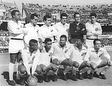 Santos v penarol at river.jpg