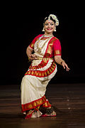 Mohiniaattam táncosnő