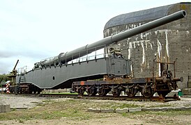 K5 28 cm railway gun, at the museum.