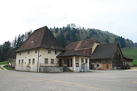 Ehemaliges Restaurant, Bauernhof mit Wirtschaftsgebäuden, Lucelle JU