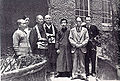 1934年5月在上海内山完造寓所前与日本铃木大拙等合影