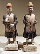 Ming dynasty pottery figures wearing damao.