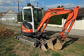 Pelleteuse Kubota à Gometz-le-Châtel.