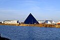 Euromedclinic + „Hotelul-Piramidă”
