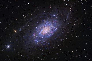 レモン山スカイセンターの 0.8m 望遠鏡で撮影された渦巻銀河NGC 2403。