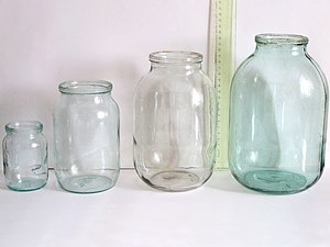 Стандартные советские стеклянные банки объёмом 250 мл, 1 л, 2 л, 3 л под одноразовые жестяные и многоразовые полиэтиленовые или стеклянные крышки
