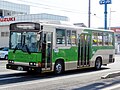 東日本大震災に伴う被災地支援としてミヤコーバスに譲渡された車両（元A-E880）