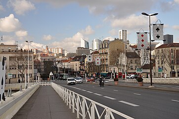 Vue du pont vers Puteaux.