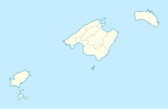 Mapa konturowa Balearów, u góry znajduje się punkt z opisem „Deià”