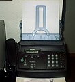電話網に接続する家庭用ファクシミリ機（2004年）