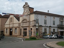 Train station and market