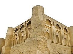 Palacio de Qasr al-'Ashiq (877-882) de principios de la época abasí, encargado por el califa Al-Mu'tamid, situado cerca de Samarra.