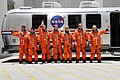 צוות המשימה במרכז החלל קנדי לפני השיגור