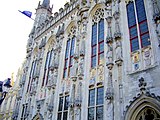 Hôtel de ville de Bruges – gothique en pierre en Flandre (gothique brabançon)