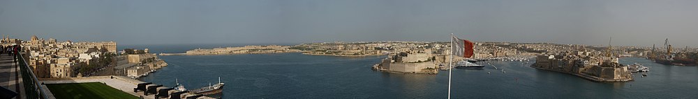Panoramo pri la portuo di Valletta