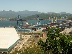 Päivnouzmaine-meriportan konteinerterminal vl 2003