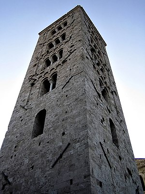 아나니 성당의 종탑