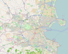Mapa konturowa Dublina, blisko centrum na prawo znajduje się punkt z opisem „Aviva Stadium”