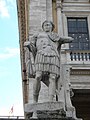 Statua di Costantino II, figlio di Costantino il Grande, proveniente dalle terme di Costantino, oggi in piazza del Campidoglio.