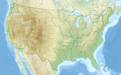 Mapa konturowa Stanów Zjednoczonych, po prawej znajduje się punkt z opisem „miejsce bitwy”