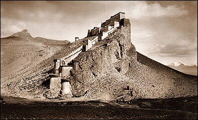 Fortet Kampa Dzong, Tibet. Byggt av brittiska trupper i början av 1900-talet, för att säkra gränsen till Indien från norr.