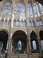 Dreiteiliger Wandaufriss mit durchleuchtetem Triforium (Kathedrale von Saint-Denis, oben Hochgotik ab 1231)
