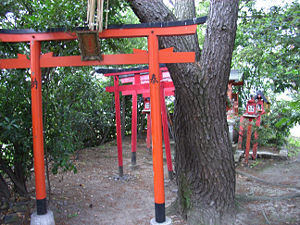 本丸跡にある祠