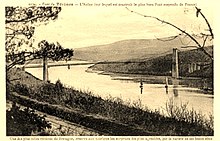 Le premier pont suspendu de Térénez (1925).
