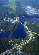 La route 289 sillonne le village de Saint-Marc-du-Lac-Long.