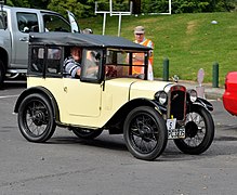 Austin 7 berlina 1929.[2]​