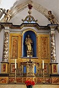 Altar in der nördlichen Seitenkapelle