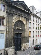 Entrée de l'ancien couvent des Ursulines.