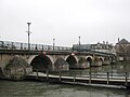 Pont sur le bassin central du canal et l'Yèvre à Vierzon.