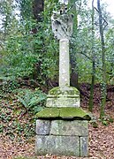 Le calvaire de Stang Luzigou dans la vallée de l'Odet (en Ergué-Gabéric)