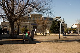 Le parvis de la gare de Saint-Denis avant travaux.