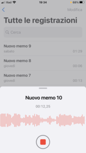 L'applicazione Memo Vocali su iOS 14.